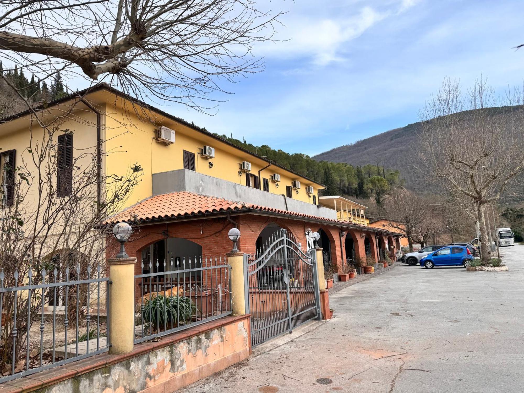 Hotel Da Bosio Genga  Exterior foto